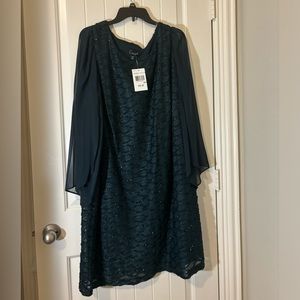 connected apparel NWT dress. size 20W. any questions please message me!